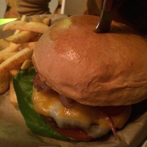 Cheeseburger con bacon