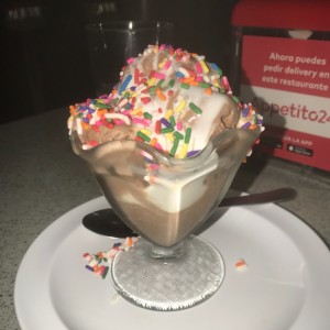 helado de chocolate con malva
