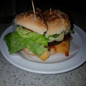 Queso Hamburguesa con tocino.