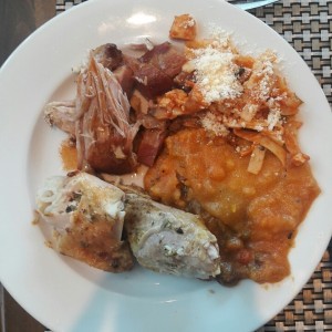 tamal de olla pollo y puerco