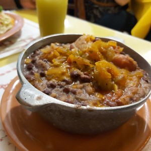 Guacho de gallo pinto