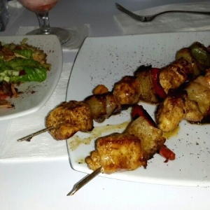 Shish Kebab de Pollo con Fatousch