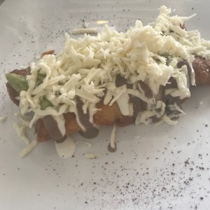 taquitos de pollo