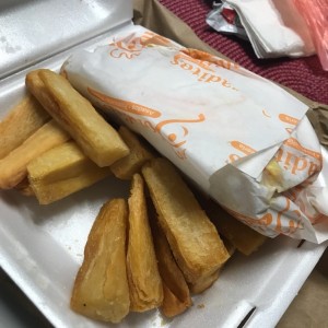 gyro de pollo con yuca 