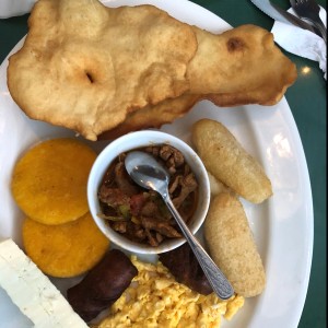 bandeja tipica