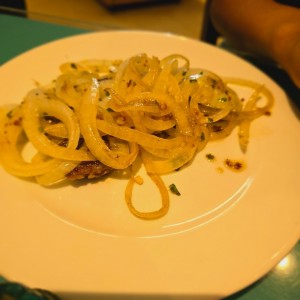 Bistec encebollado