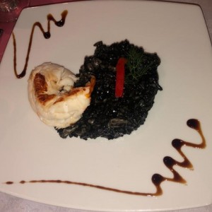 risoto negro con calamar y langosta