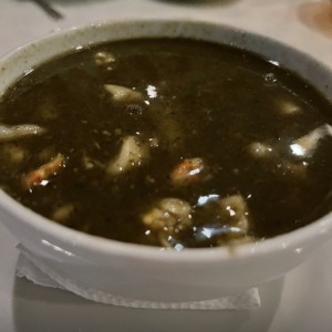 Sopa de langosta con camarón