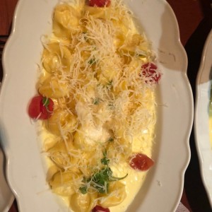 Capelletti de queso fontina