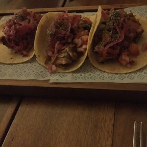 Tacos de cochinita pibil
