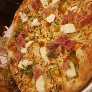 Pizza Buffalo, Prosciutto y rúcula..