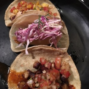 Tacos (Pollo asado, Pescado, Pastor) 