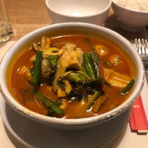 Jungle  con pollo  ( curry) 