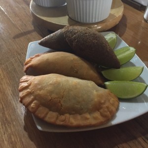 Kibbeh / Empanadas 