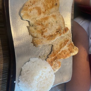 Pechuga de pollo con arroz