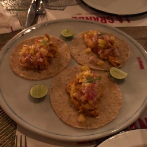 Tacos de pollo chiplote 