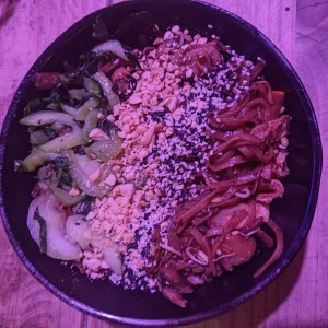 Pad-thai de vegetales y tofu