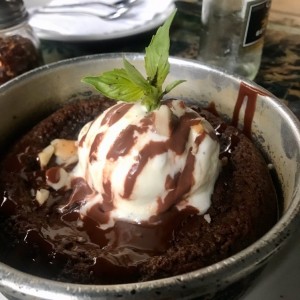 Deep dish brownie ( Para Compartir )