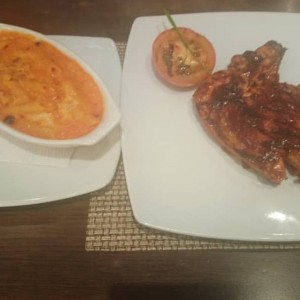 Mac & cheese + barbecue grilled chicken