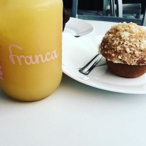 naranja con muffin 