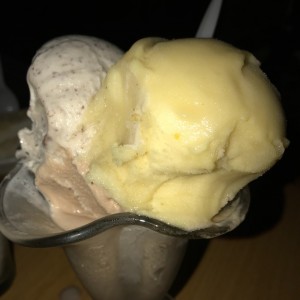 helado triple de nutella, stracciatella y parchita