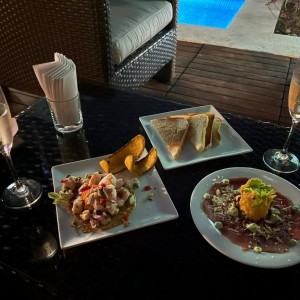 Ceviche + carpaccio de lomito