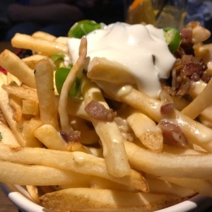 papas fritad con agria y jalapeno