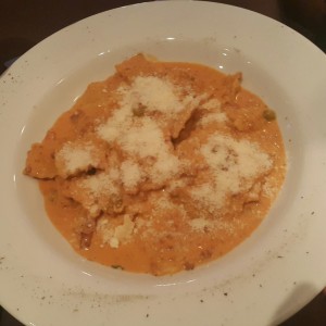 ravioli en salsa napoli
