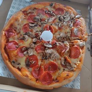 Pizzas - Charcutera