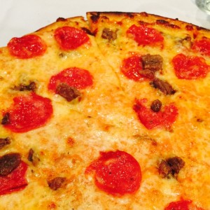 Pizza Diavola con anchoas