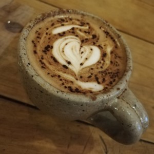 Mocaccino (crema, cacao, sirope de chocolate, espresso) 