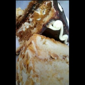 torta de Almendras y torta Crocante