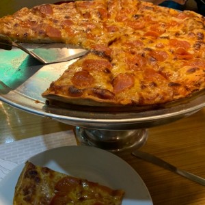 pizza grande de pepperoni