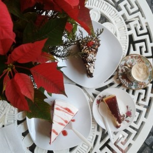 torta de Navidad, red velvet y cafecito
