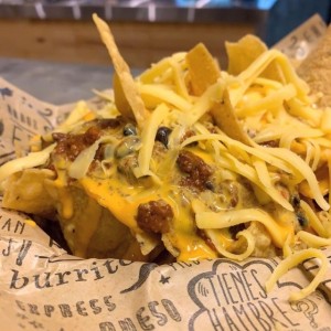 Chili - Carne y extra de queso amarillo