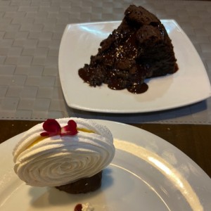 Pavlova y Torta de Chocolate