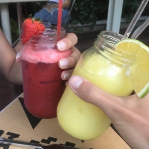 Jugo de fresa y limonada 