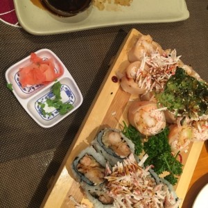 nuestros sushi 2x1 Neptuno y Dragon roll especial