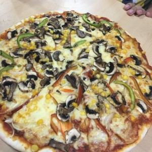 pizza vegetariana mediana