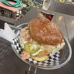 Bombastic: Shrimps & Crispy Chicken Burger