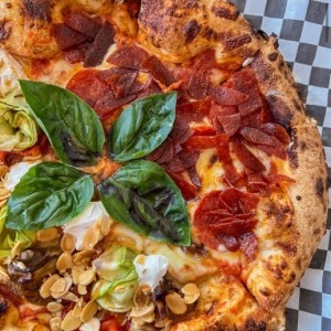Pizza doble pepperoni y el verdulero