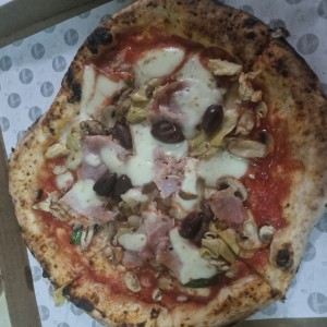 Pizza Caprichosa 