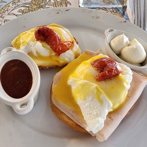 Huevos Benedictinos 