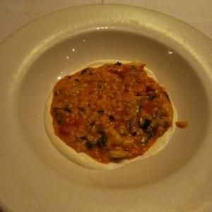 Risotto (tomate albahaca calabacin y queso de cabra)