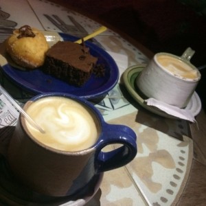 Cafe + Berlinas + Brownie 