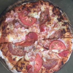 Pizza Salumiere, buena..!