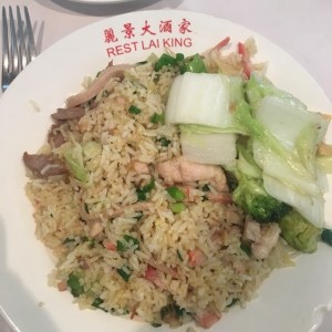 arroz especial dos carnes y chop suey