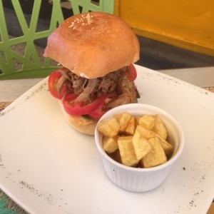sandwich de pernil 