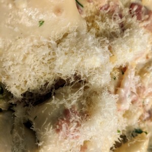 close-up tortellini de ricotta y espinacas