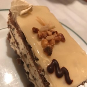 torta de chocolate blanco y almendras